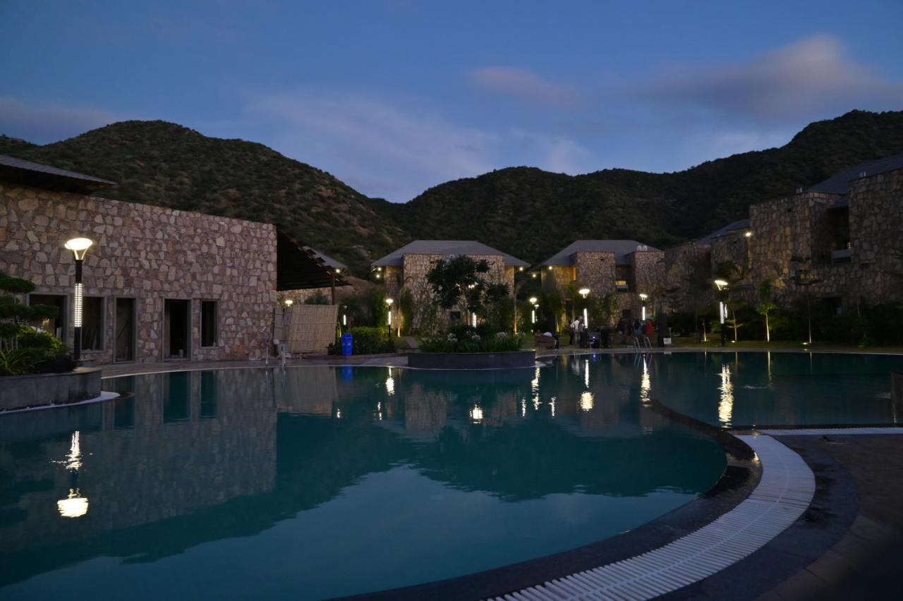Pushkara Resort And Spa Exterior photo