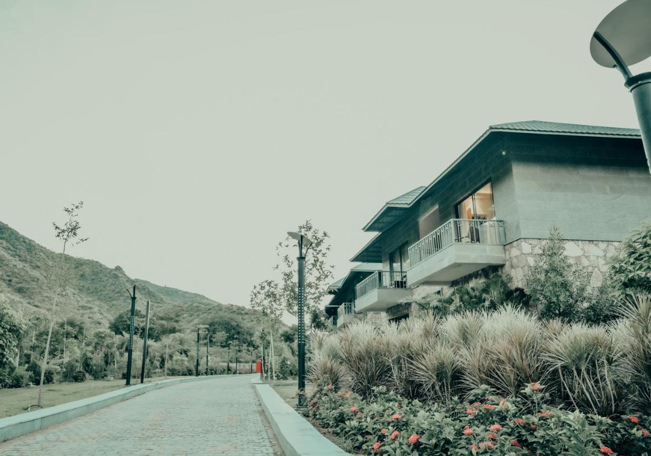 Pushkara Resort And Spa Exterior photo